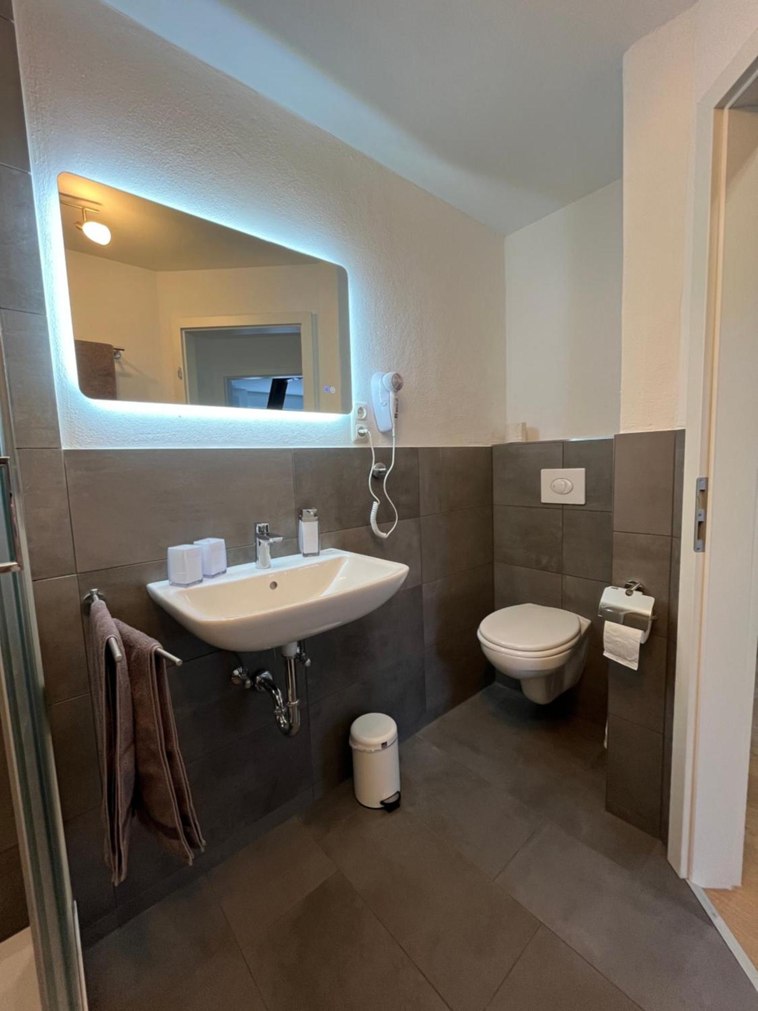 Ferienwohnungen Und Appartements - Haus Budinger Alf Eksteriør billede
