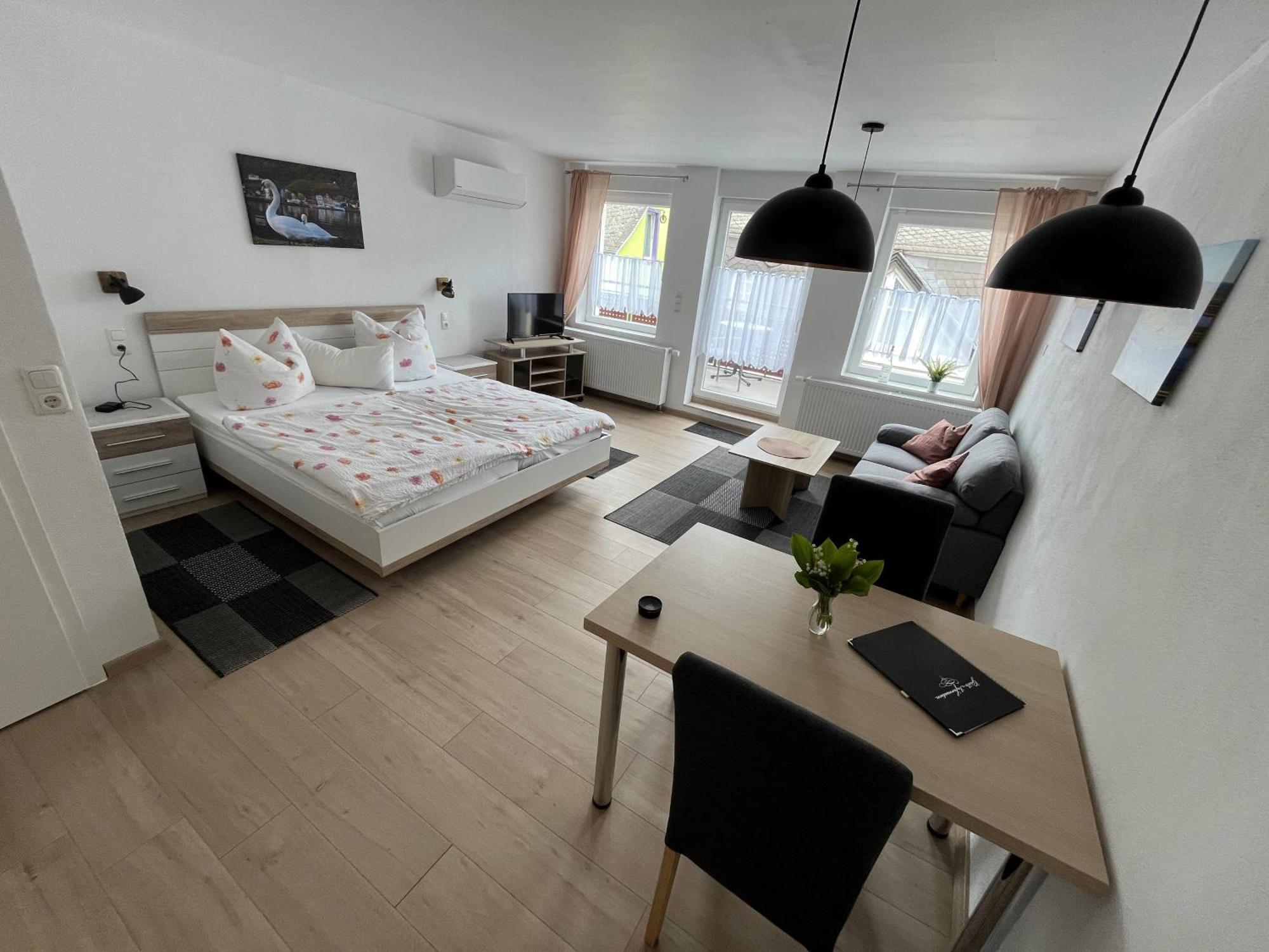 Ferienwohnungen Und Appartements - Haus Budinger Alf Eksteriør billede